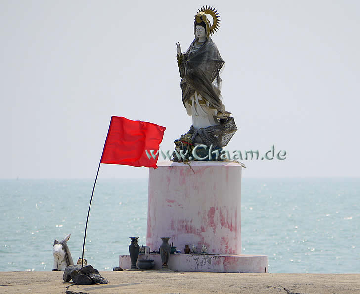 หาดปึกเตียน จังหวัดเพชรบุรี